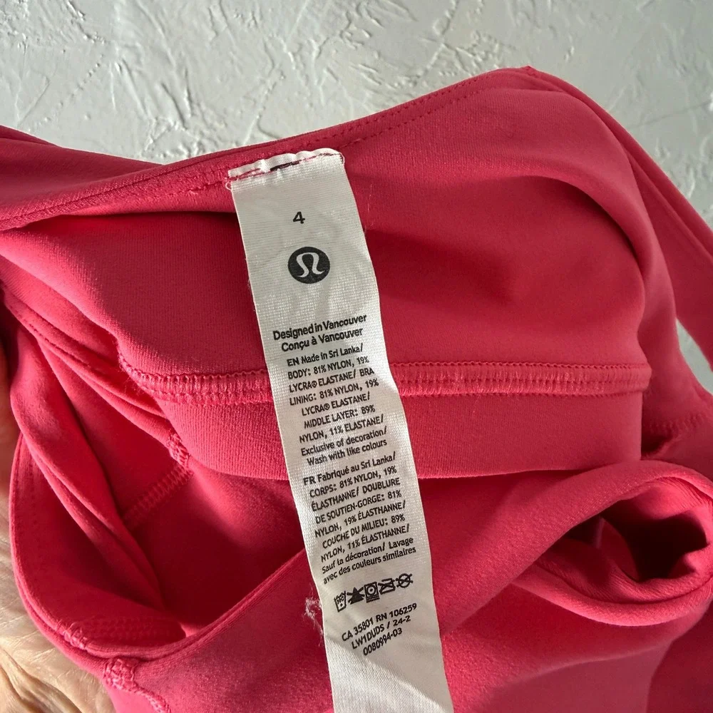 lululemon Women's Shirt 4 Align Tank top Built in bra Small Crop Padded D4-25